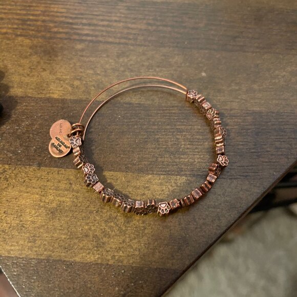 Rose Tone Alex & Ani Paw Print Beaded Bangle - Picture 2 of 4